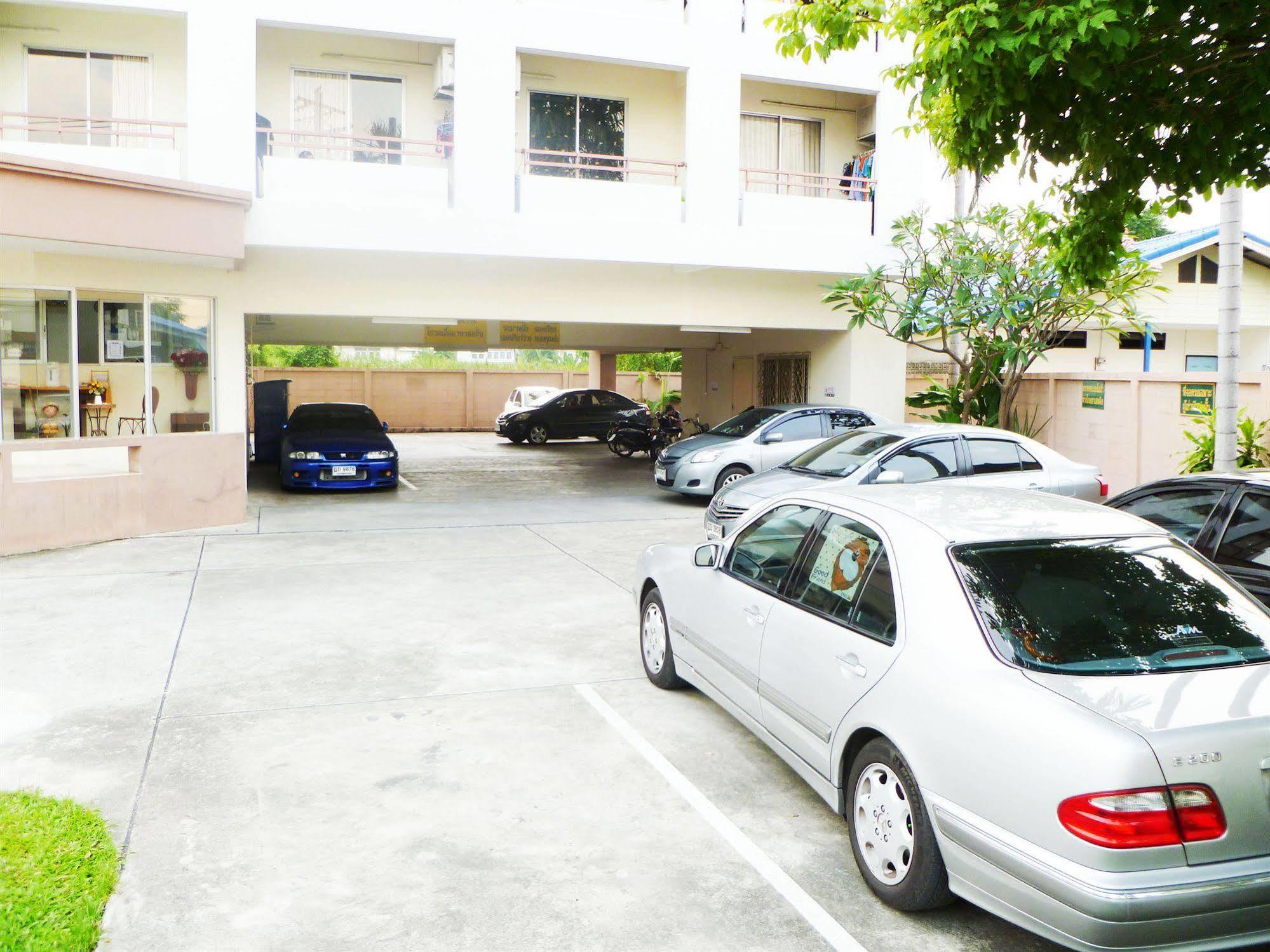 Thanapa Place Bangkok Eksteriør billede